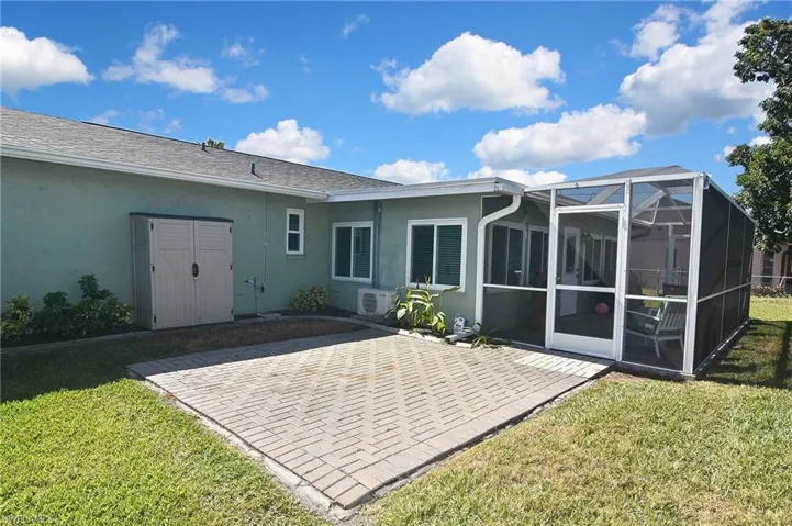 1319 SE 33rd  TER, Cape Coral, FL 33904