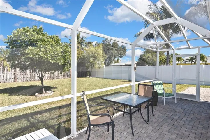 1319 SE 33rd  TER, Cape Coral, FL 33904