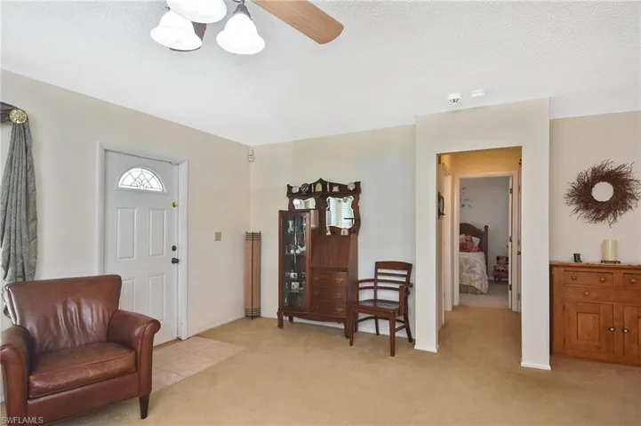 1319 SE 33rd  TER, Cape Coral, FL 33904