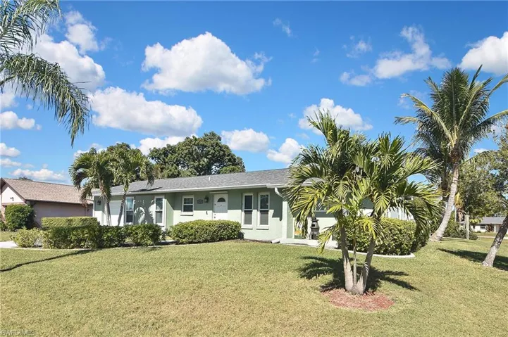 1319 SE 33rd  TER, Cape Coral, FL 33904