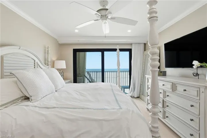 Bedroom featuring crown molding, access to exterior, ceiling fan, light wood-type flooring, and recessed lighting