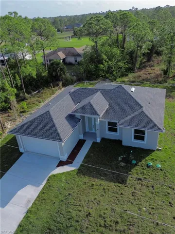 1045  Halby S AVE, Lehigh Acres, FL 33974