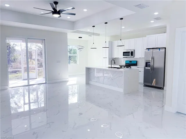 1045  Halby S AVE, Lehigh Acres, FL 33974