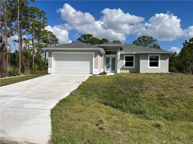 1045  Halby S AVE, Lehigh Acres, FL 33974