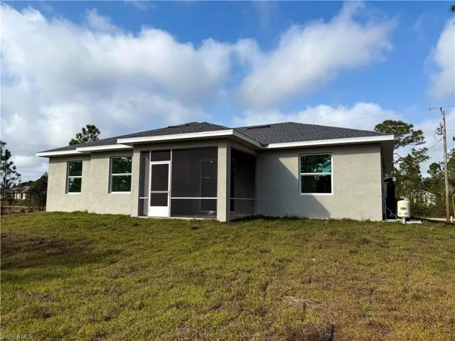 1045  Halby S AVE, Lehigh Acres, FL 33974