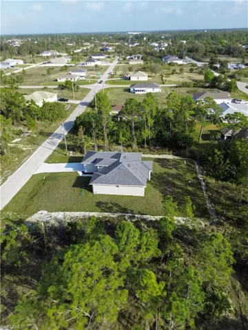 1045  Halby S AVE, Lehigh Acres, FL 33974
