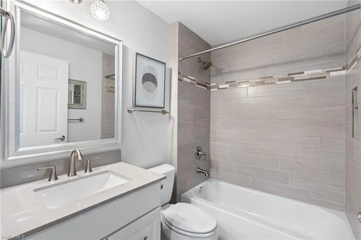 2nd bathroom