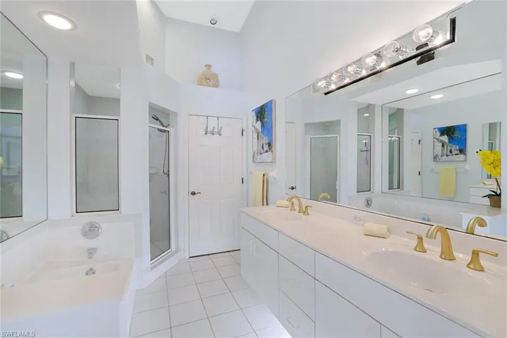 1650  Windy Pines  DR, Naples, FL 34112