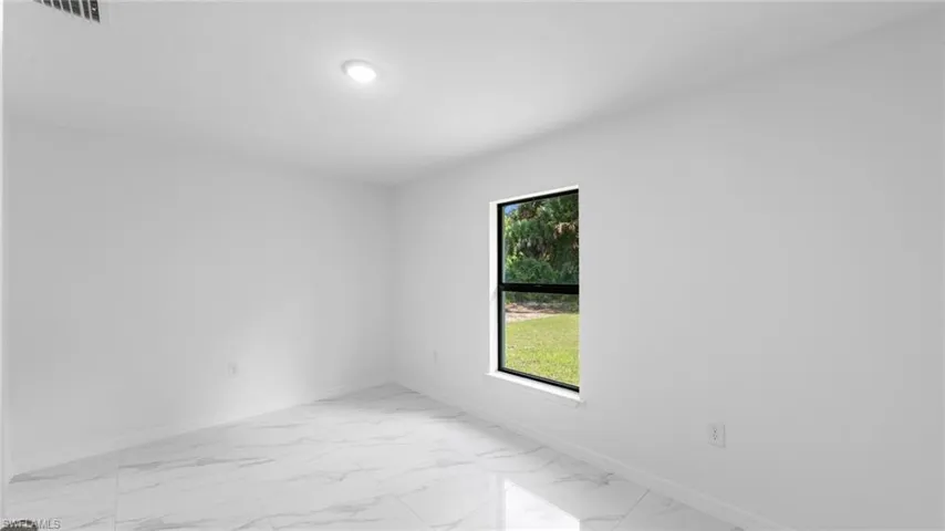 1051 Sentinela Blvd, Lehigh Acres, Florida 33974