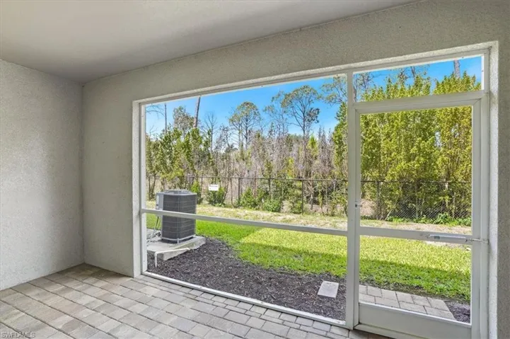 15229 Wildflower Cir, Naples, Florida 34119