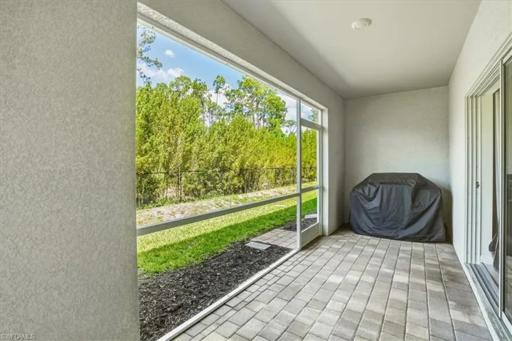 15229 Wildflower Cir, Naples, Florida 34119