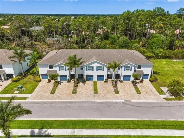 15229 Wildflower Cir, Naples, Florida 34119