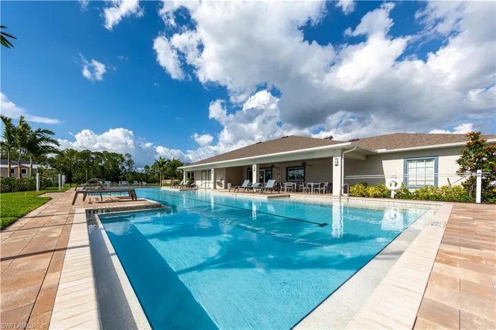 15229 Wildflower Cir, Naples, Florida 34119