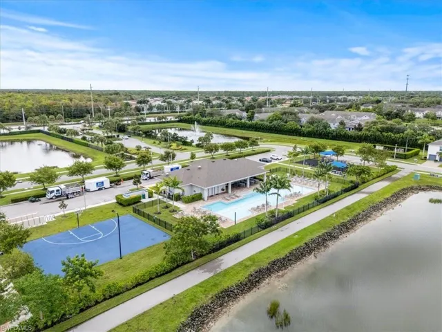 15229 Wildflower Cir, Naples, Florida 34119