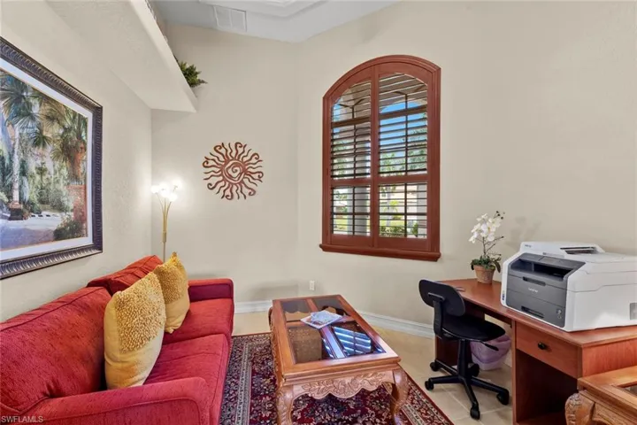 Den/office/4th bedroom