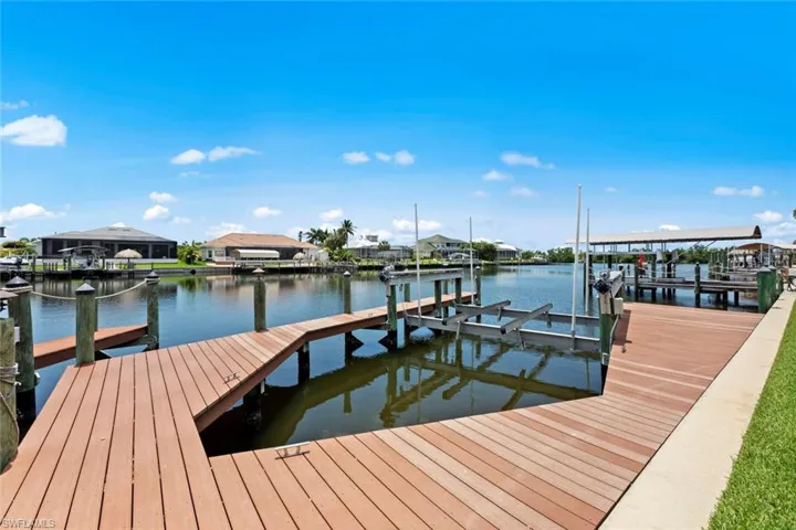 Composite deck, Commercial grade 18,000lb boat lift