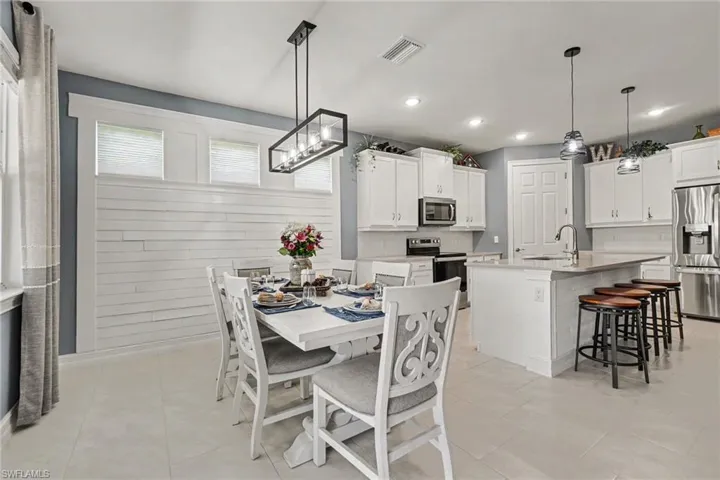 3156 Apple Blossom Dr, Alva, Florida 33920