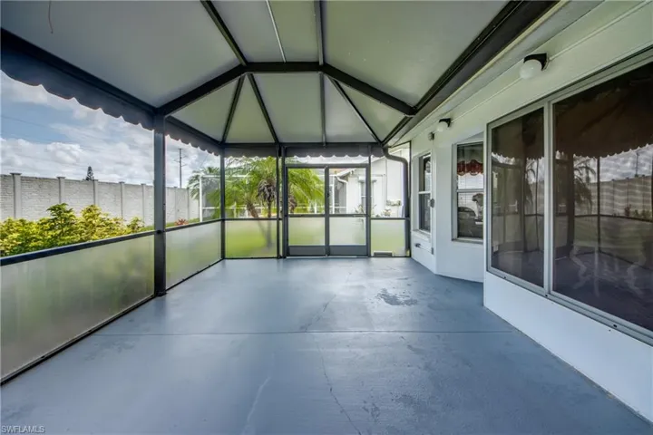 Screen Enclosure