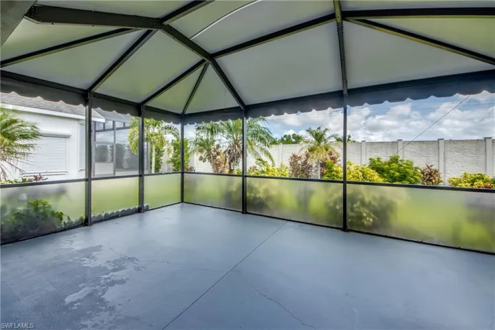 Screen Enclosure