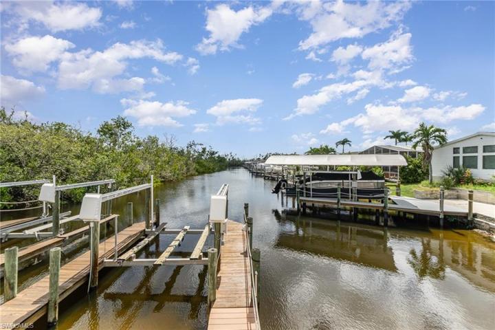 Sweeping Canal Views
