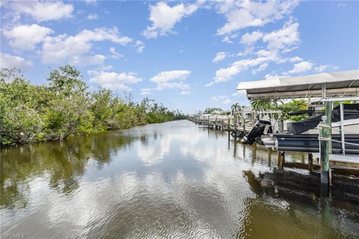 Beautiful Canal and preserve view
