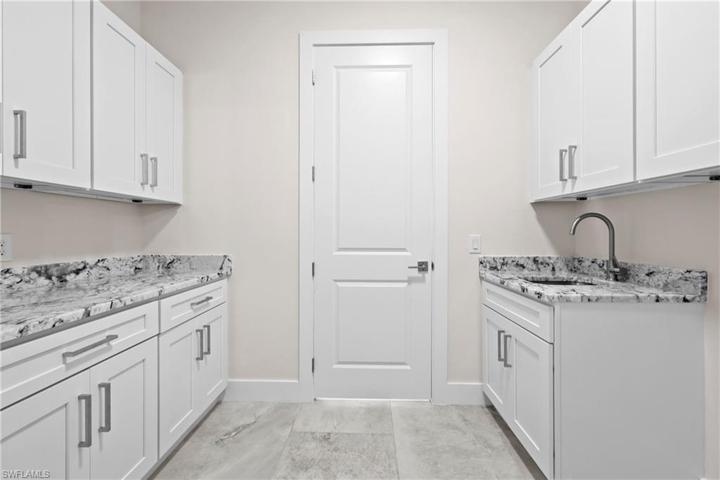 Laundry room and lots of storage