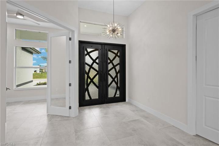 Gorgeous entry and foyer