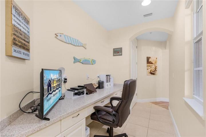 Bonus area used as an office.