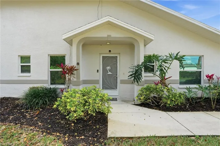 This side entry attached villa is the ideal place to call home, seasonally or year round.