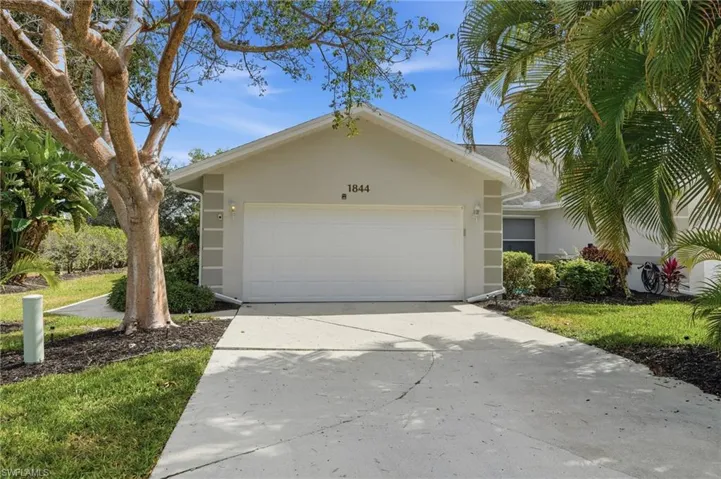Welcome home to Crown Pointe Villas in central Naples!