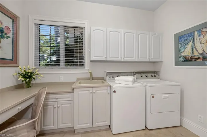 Spacious laundry room