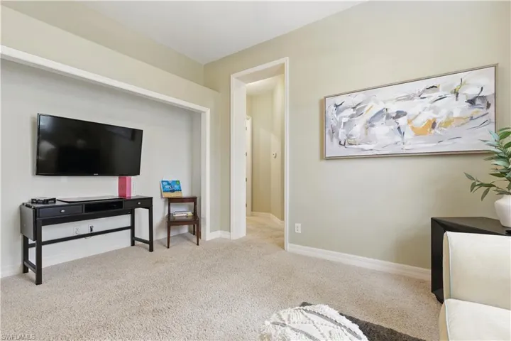 Sitting or Bedroom(5)