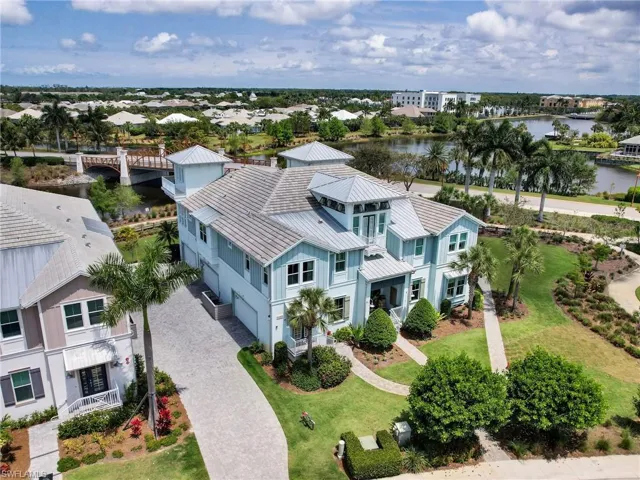 6589  Dominica  DR, Naples, FL 34113