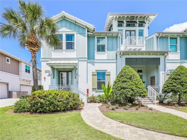 6589  Dominica  DR, Naples, FL 34113