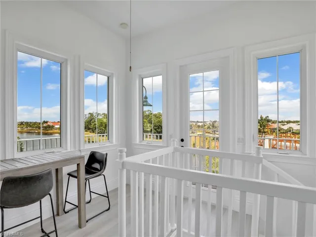6589  Dominica  DR, Naples, FL 34113
