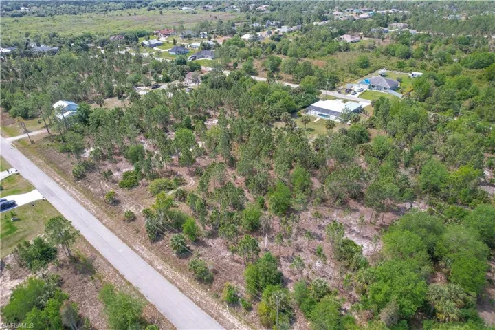 915 Glenn AVE, LEHIGH ACRES FL 33972