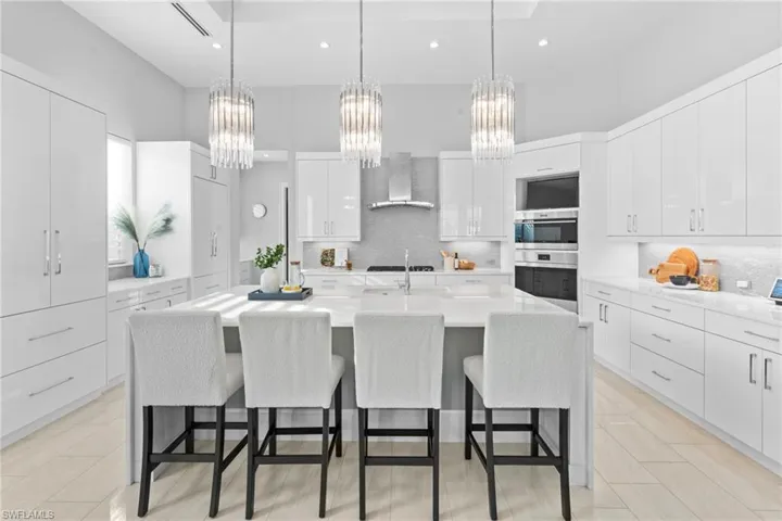 10570 Via Torino Way, Miromar Lakes, Florida 33913