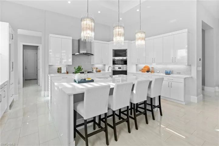 10570 Via Torino Way, Miromar Lakes, Florida 33913