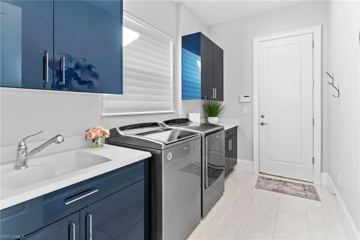 10570 Via Torino Way, Miromar Lakes, Florida 33913