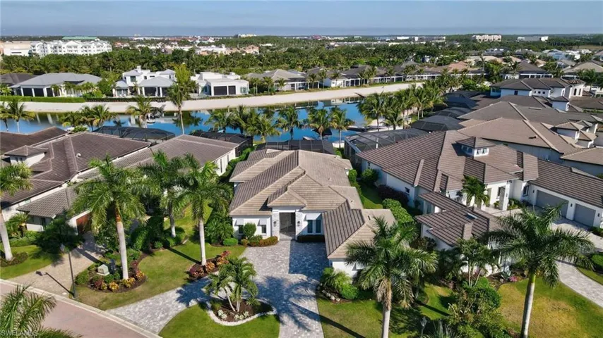 10570 Via Torino Way, Miromar Lakes, Florida 33913