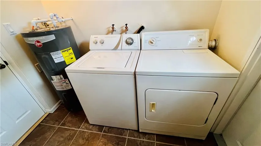 WASHER AND DRYER INSIDE UNIT