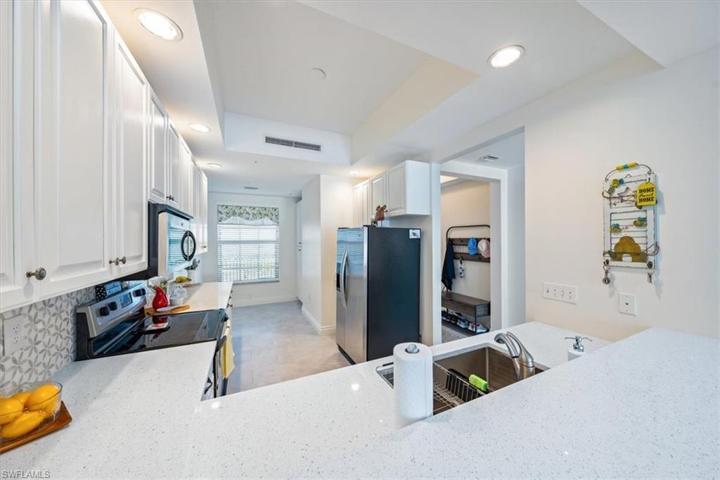 Room for a kitchen table or desk in kitchen