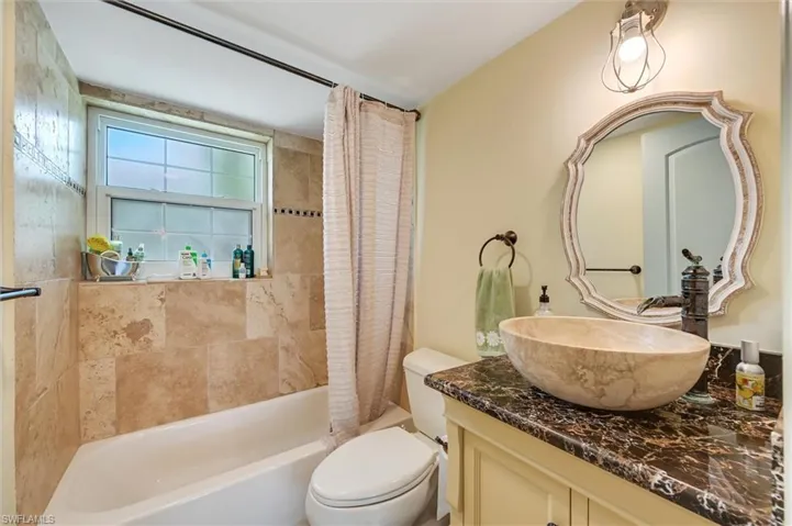 1170 Martinique Ct, Marco Island, Florida 34145