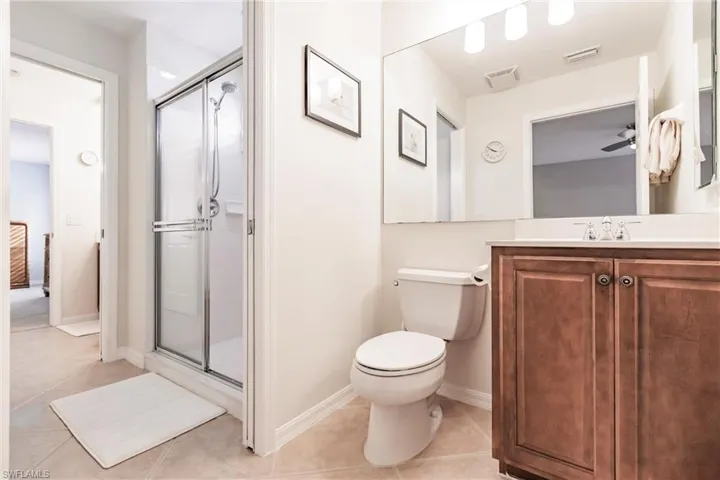2nd Floor guest bathroom#2