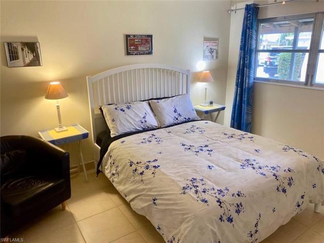 Guest bedroom 1