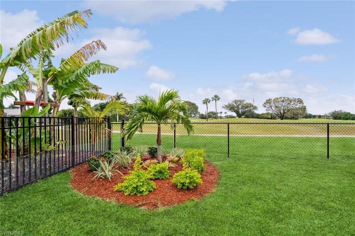1605 Tredegar DR, FORT MYERS FL 33919