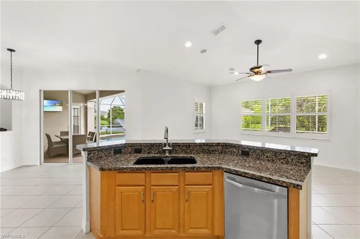 3917 Fabienne Ct, Naples, Florida 34109