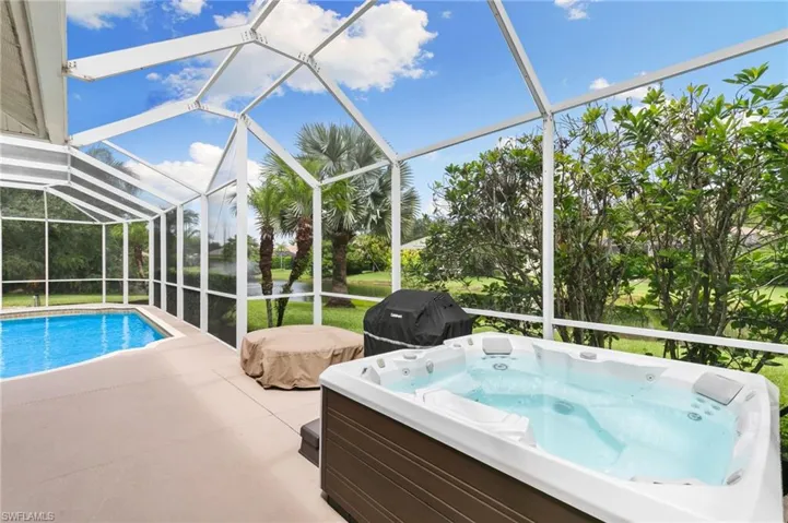 3917 Fabienne Ct, Naples, Florida 34109