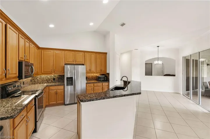 3917 Fabienne Ct, Naples, Florida 34109