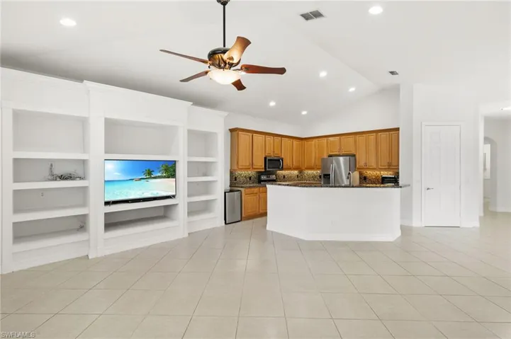 3917 Fabienne Ct, Naples, Florida 34109
